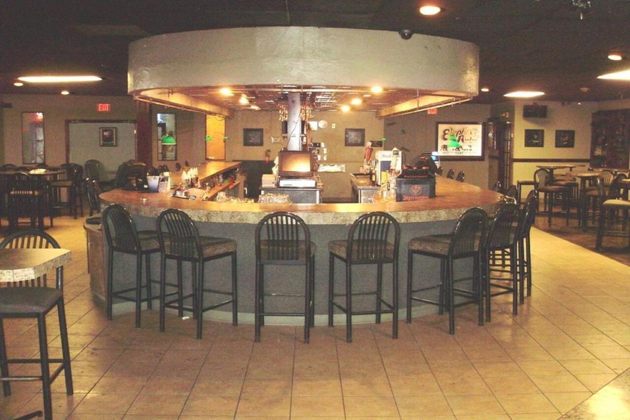 Trade Winds Central Inn Tulsa Extérieur photo