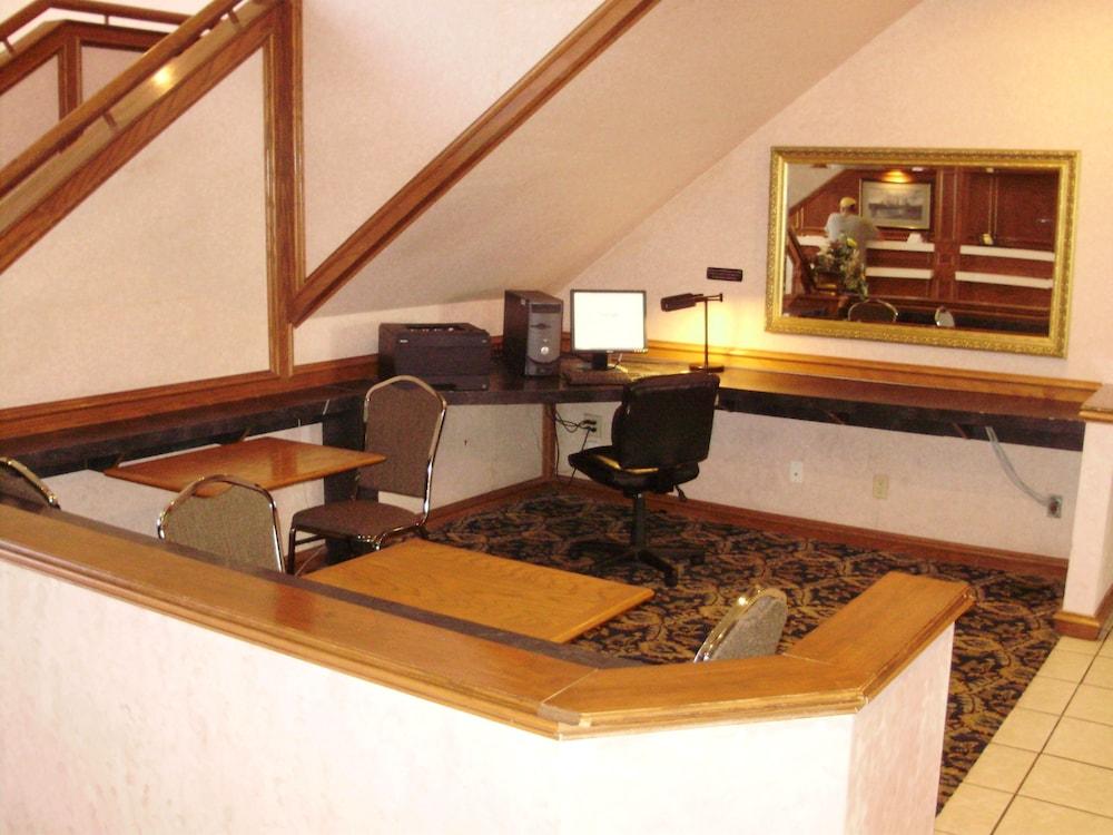 Trade Winds Central Inn Tulsa Extérieur photo