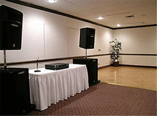 Trade Winds Central Inn Tulsa Extérieur photo